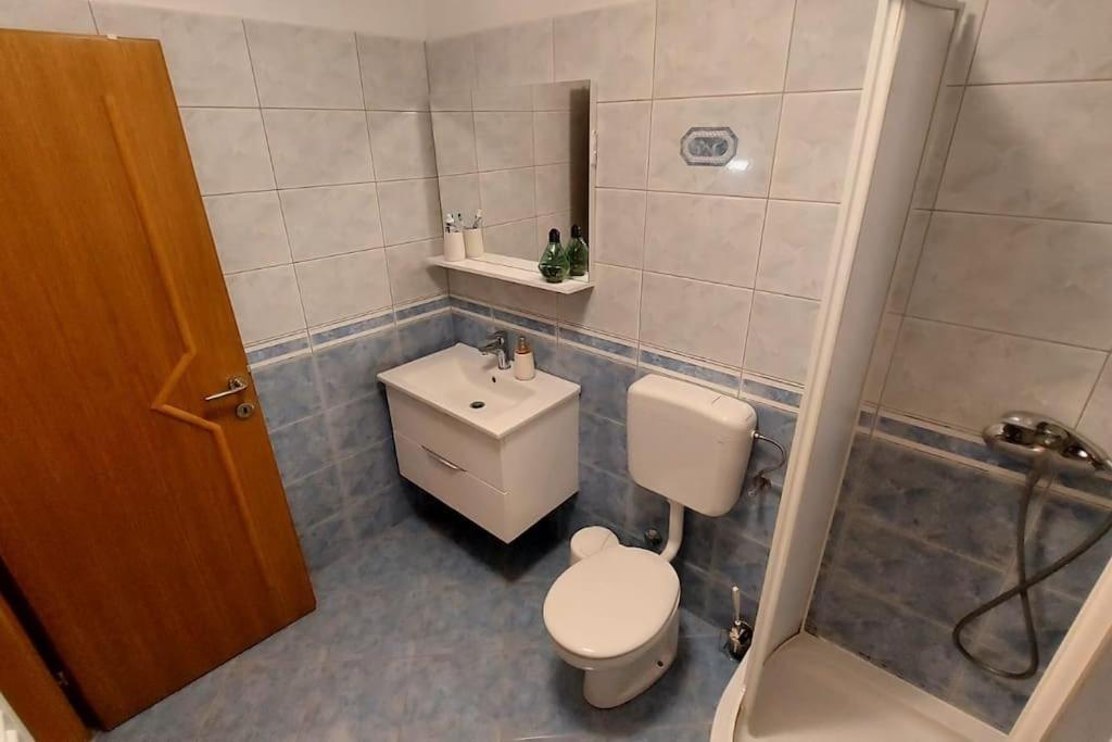 Apartman Ana Pula - Calm, Free Parking, Close To Center Esterno foto